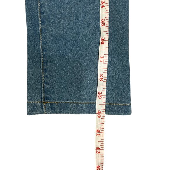 Y&F Stretch Women’s Sz 11/12 High Rise Curvy Fit Jeans Blue Rhinestone Buttons - Picture 10 of 16